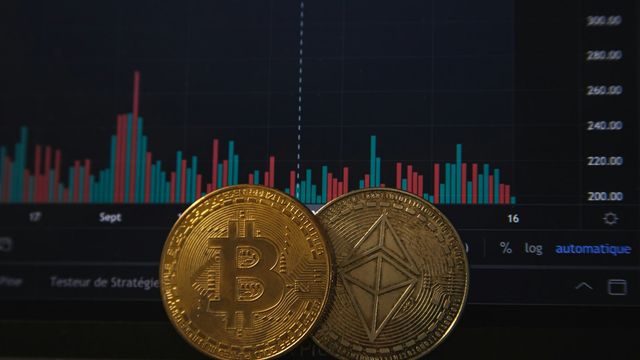 Bitcoin coins and cloud mining dashboard